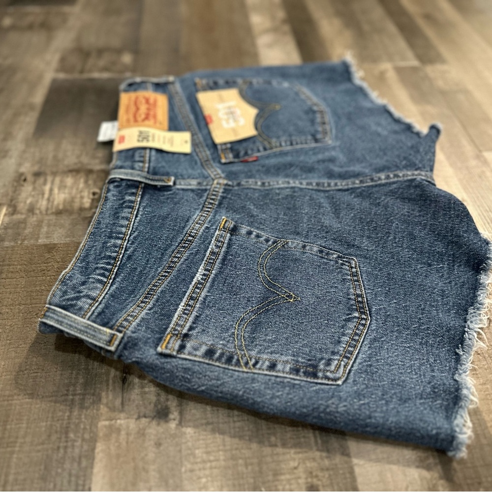 Levi's Women's Dark Blue 501 Jean Shorts - Picture 4 of 5